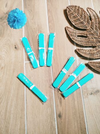 🎊Décoration Lot de 7 pompons/boules en papier soie bleu turquoise de 20 cm neufs