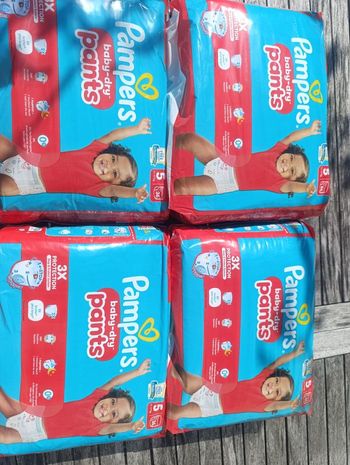 Couches Pampers pants n'5