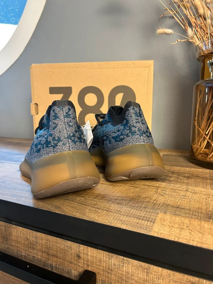 Baskets Adidas Yeezy 380 Covell 38,5 neuves - photo numéro 4