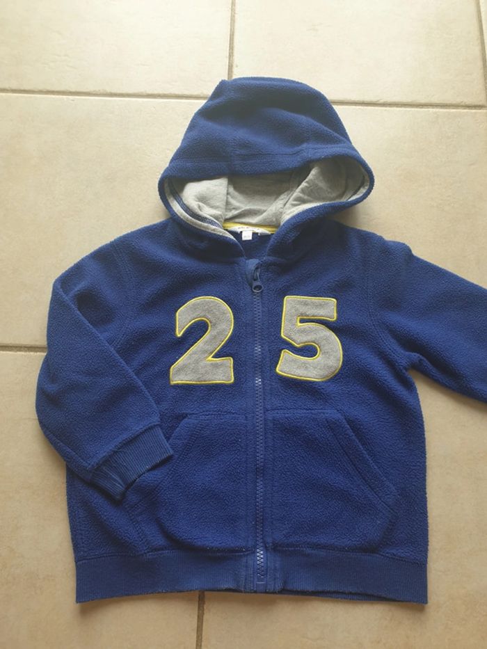 Veste à capuche