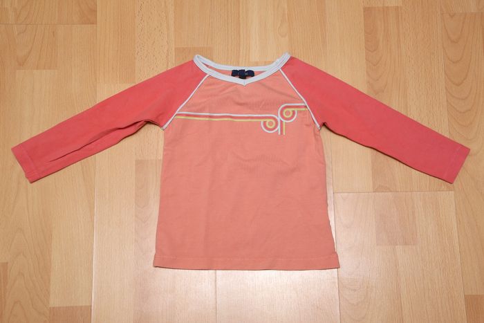 Top raglan