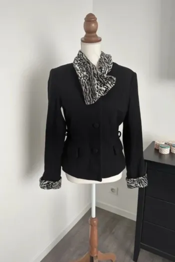 Sinéquanone veste noire avec col amovible vintage