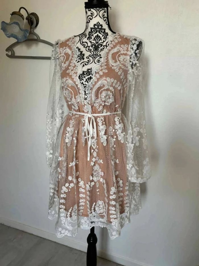 Robe courte en dentelle blanche 36 - photo numéro 3