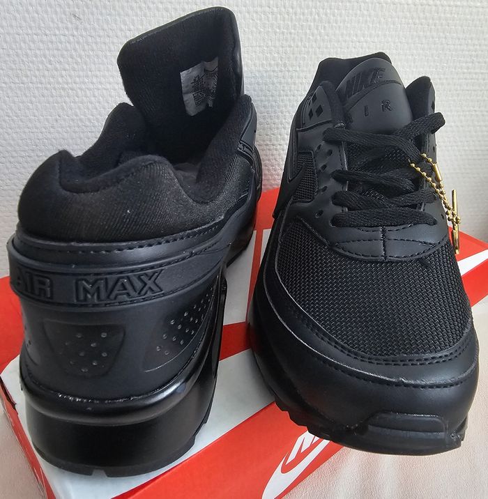 Basket Nike Air Max BW Neuve - photo numéro 3