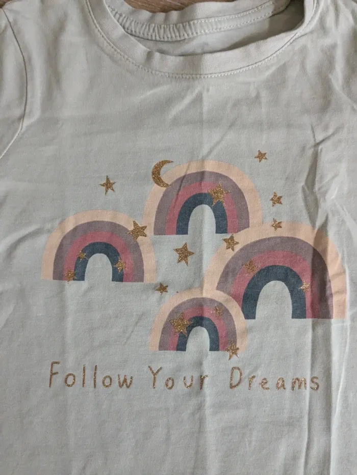 Tee shirt 5/6 ans arc en ciel - photo numéro 3