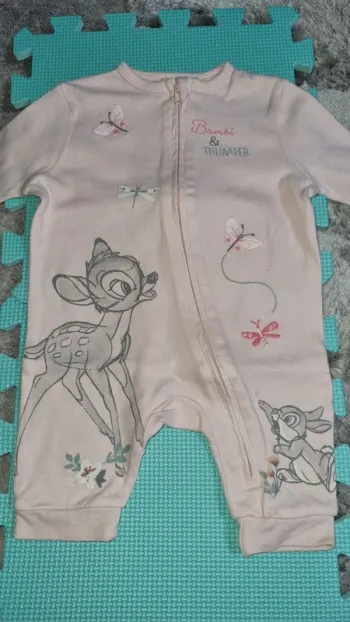 Pyjama léger Disney 0/3 mois en très bon état