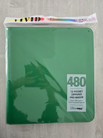 Portfolio Ultra Pro Vivid Zip Binder 480 Green