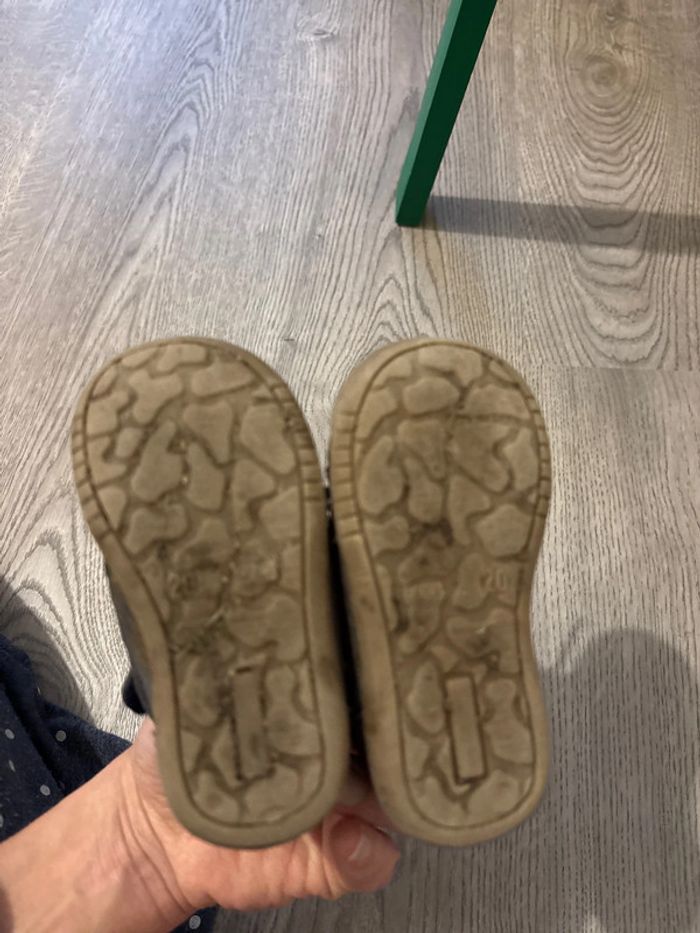 Chaussure bébé - photo numéro 4