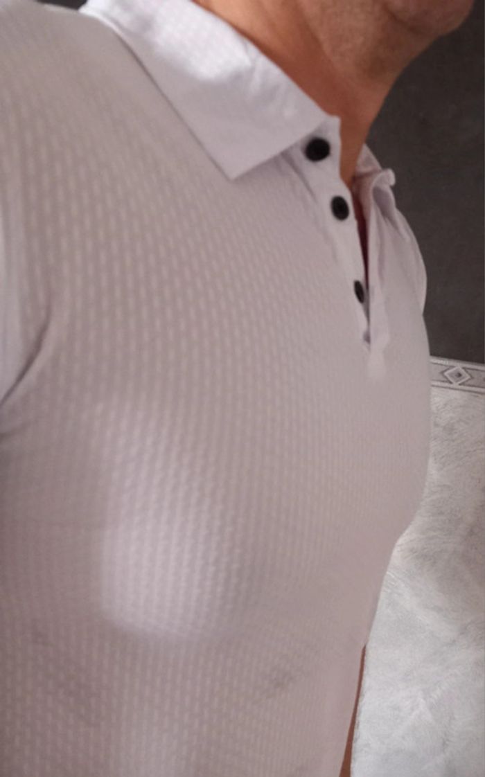 Polo blanc jamais porté - photo numéro 3
