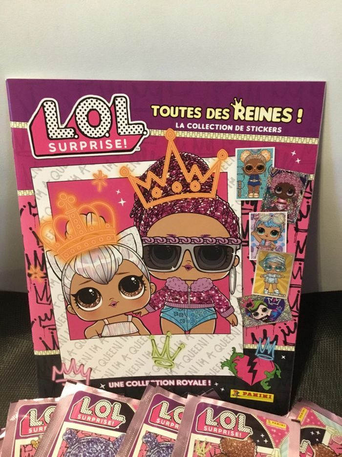 Panini LoL surprise toutes des reines lot 1 album + 50 paquets pochettes d’images stickers - photo numéro 2