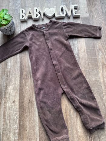 - Pyjama  - 18 mois - Très bon état  