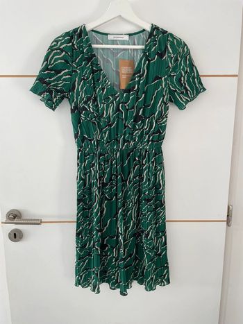 Robe verte plissée XS Promod