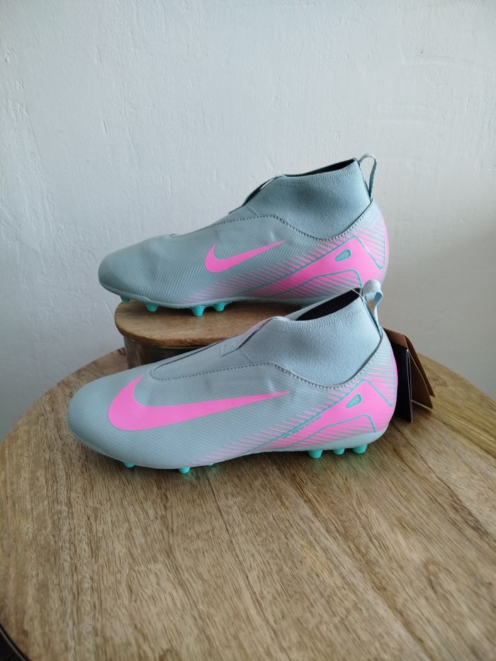 Crampons Nike T 36