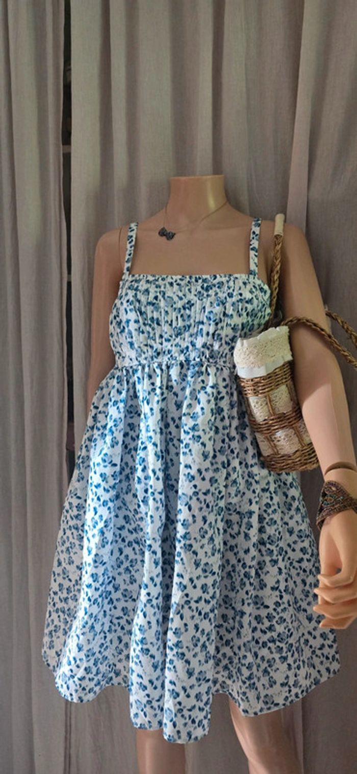 Robe d'été Claudie Pierlot Paris à fleurs bleues taille 38 - photo numéro 5