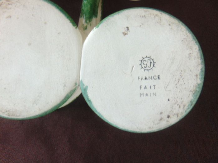 Ensemble huile & vinaigre en céramique artisanale – signé CJ – Fait Main vieux Moustier (France) - photo numéro 5