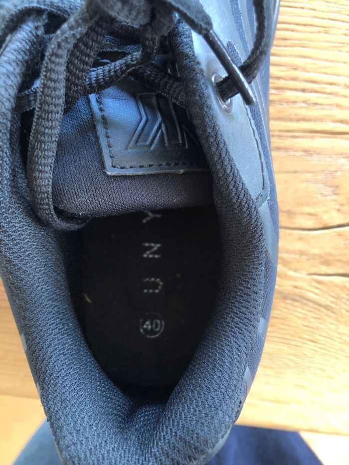 Baskets noire taille 40 - photo numéro 4