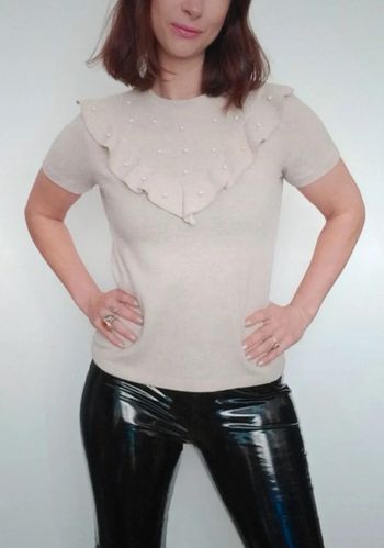 Pull manches courtes volanté perlé taille unique