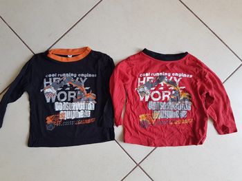 Lot de 2 t-shirts manches longues garçon 2 ans