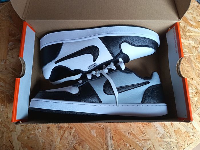 Nike Dunk Low Blanc/Noir/Gris - photo numéro 9