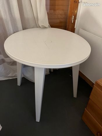 Table ronde plastique