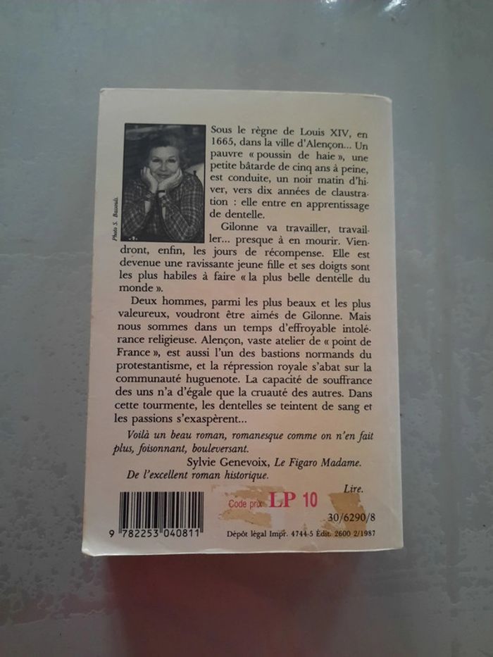 Livre : La dentellière d'Alençon de Janine Montupet - photo numéro 2