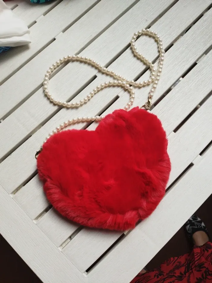Sac à main forme coeur