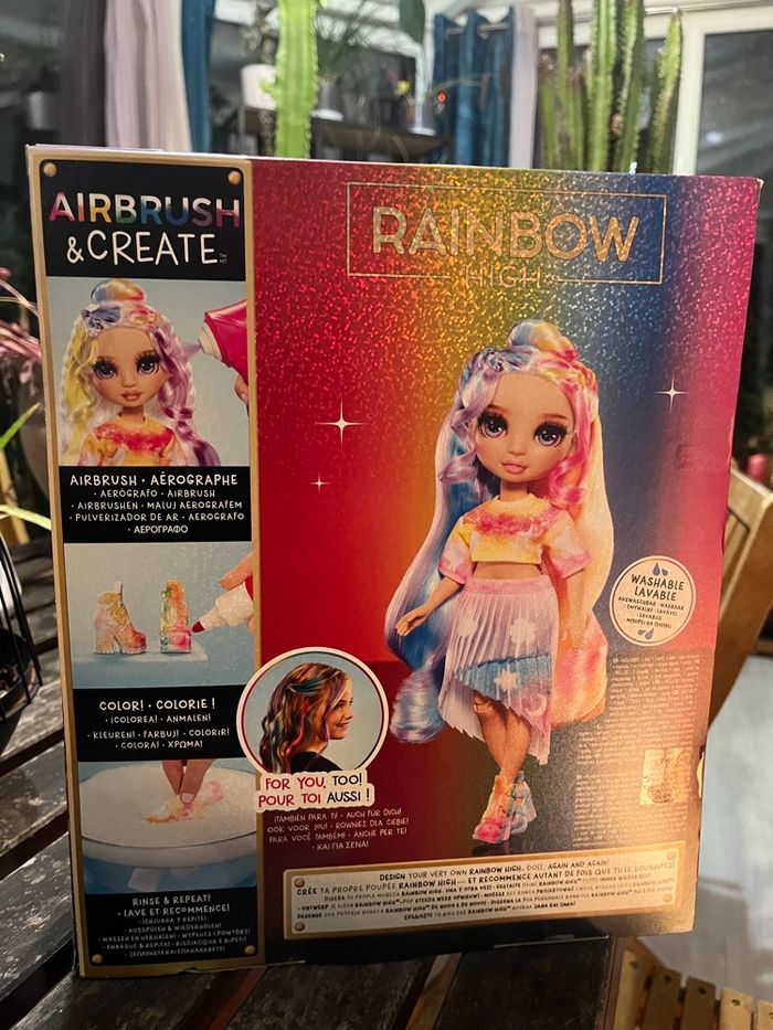 Rainbow high airbrush create blanche neuf scellé - photo numéro 3