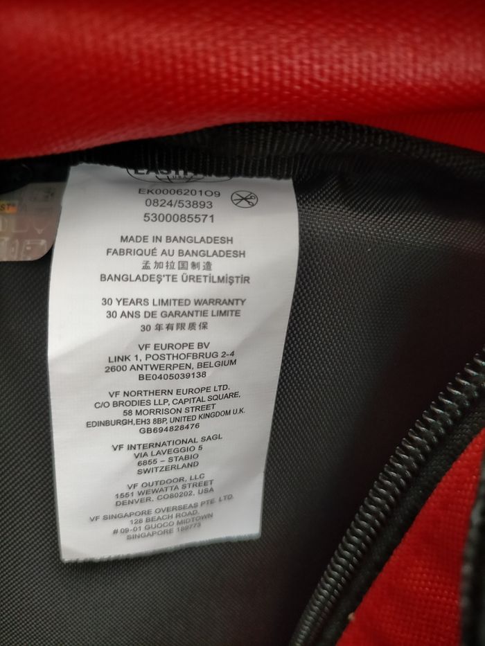 Sac à dos Eastpak rouge 24L - photo numéro 7