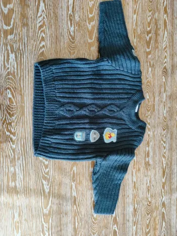 🍁 pull Disney taille 6 mois🍁