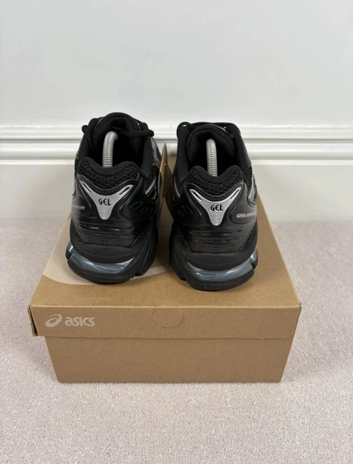 ASICS Gel-Kayano 14 taille 40.5 - photo numéro 4