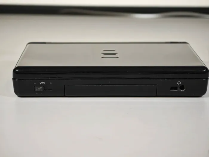 Console Nintendo DS Lite excellent état avec chargeur et stylet - photo numéro 15
