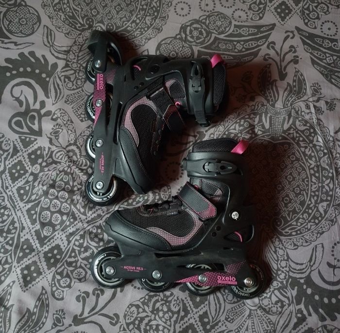 Roller + casque + set de protections (mains, coudes, genoux) - photo numéro 2