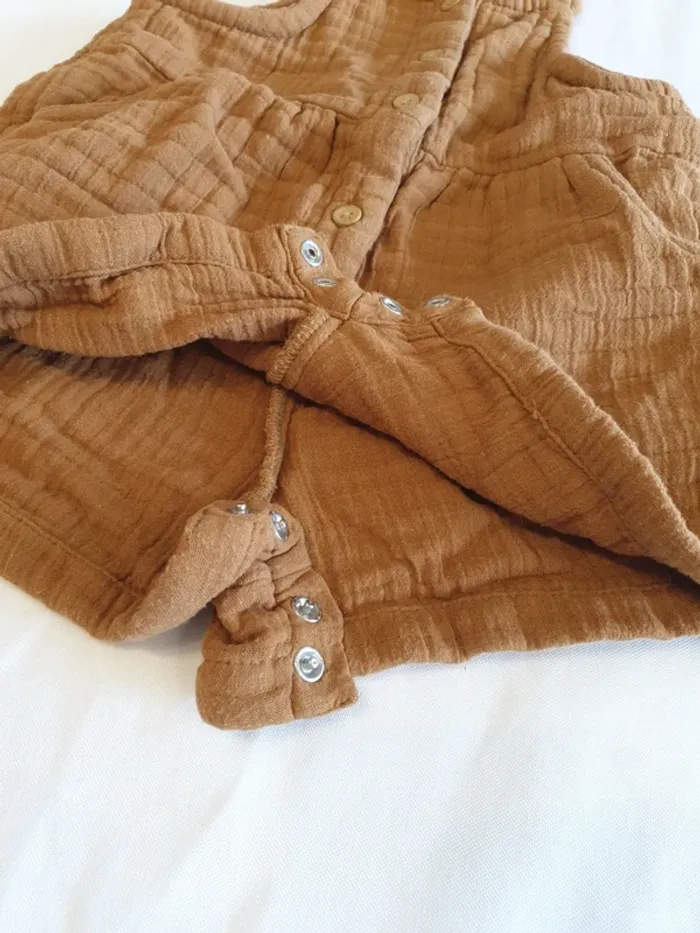 Lot salopette & robe Vertbaudet 18 mois - photo numéro 3