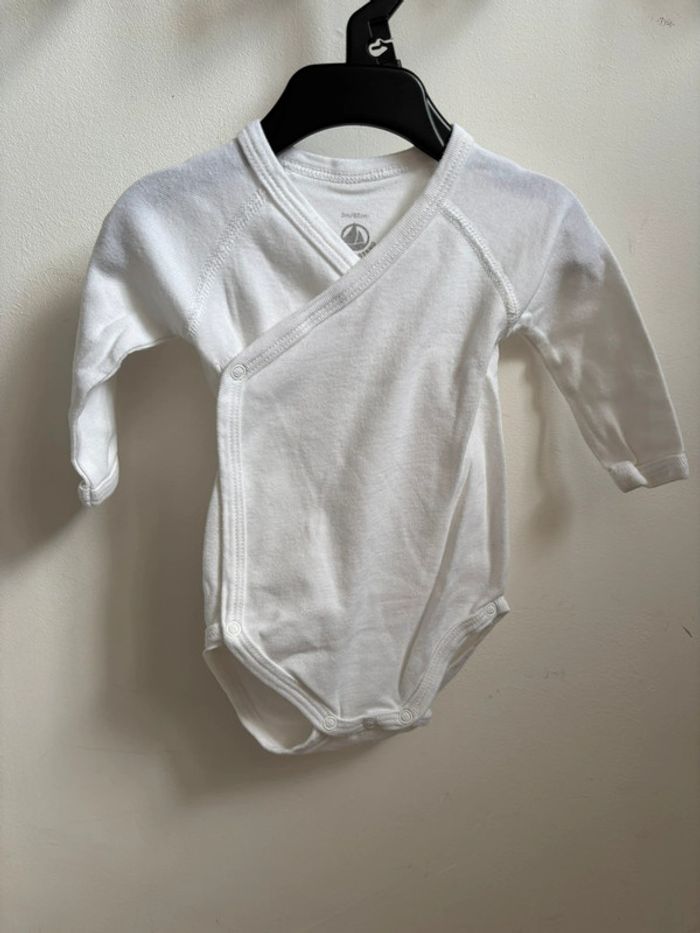 Lot 3 bodies blanc manches longues Petit Bateau Cyrillus 3 mois - photo numéro 8