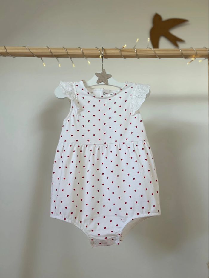 Tenue fille petit cœur rouge 24 mois kiabi - photo numéro 2