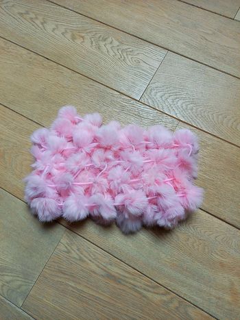 Écharpes pompons