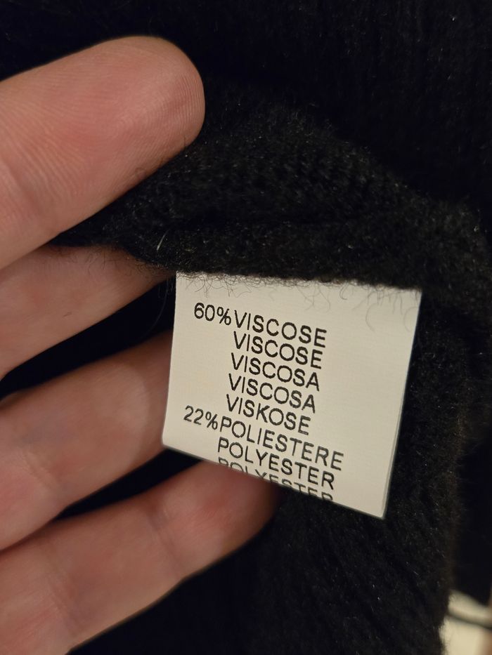 Pull noir avec découpe à strass T. S/M>42/44 Love Look neuf - photo numéro 8