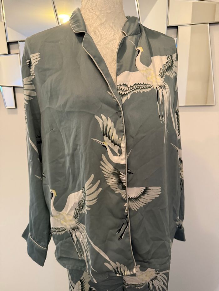 Pyjama 2 pièces satin Taille 38-40 - photo numéro 3