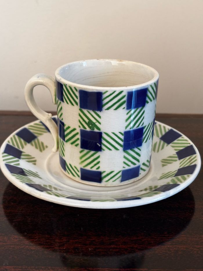 Ensemble de 6 tasses et soucoupes Digoin Sarreguemines Plaid - photo numéro 2