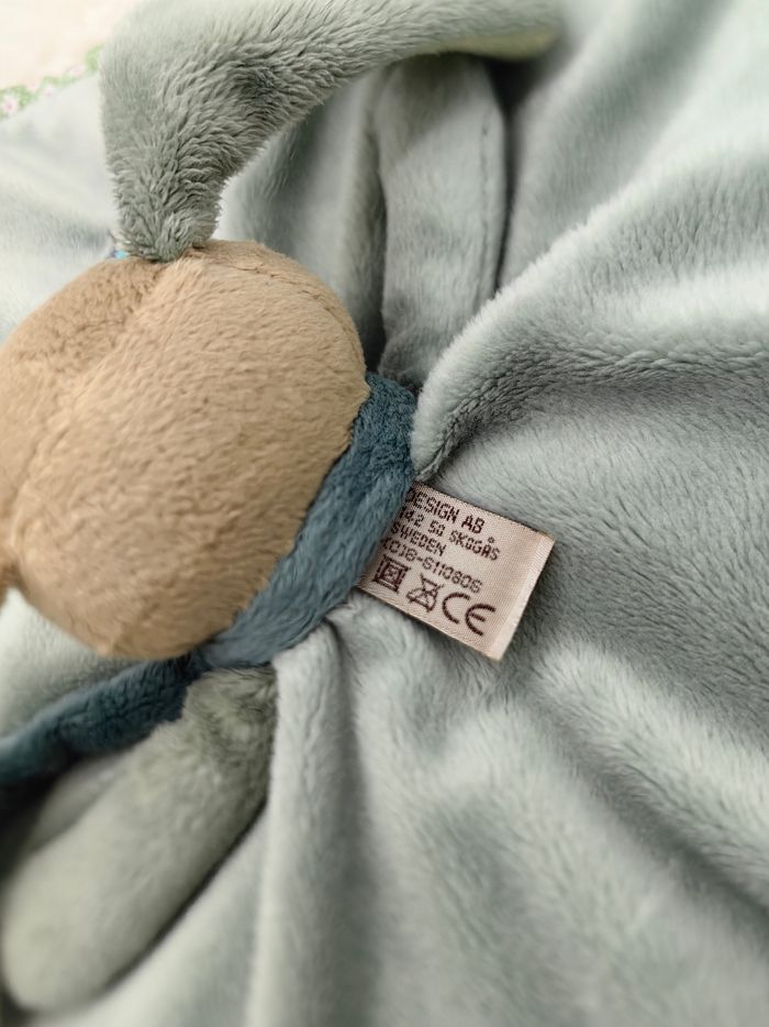 Doudou Plat Lapin Vert Beige Fleur Carré Bukowski - photo numéro 6