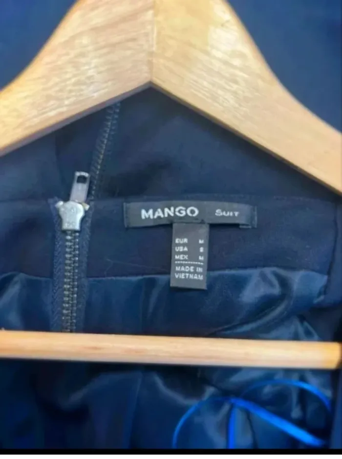 Robe  de  soirée  chic et tendance  mango  -  neuve -  taille  M - photo numéro 4