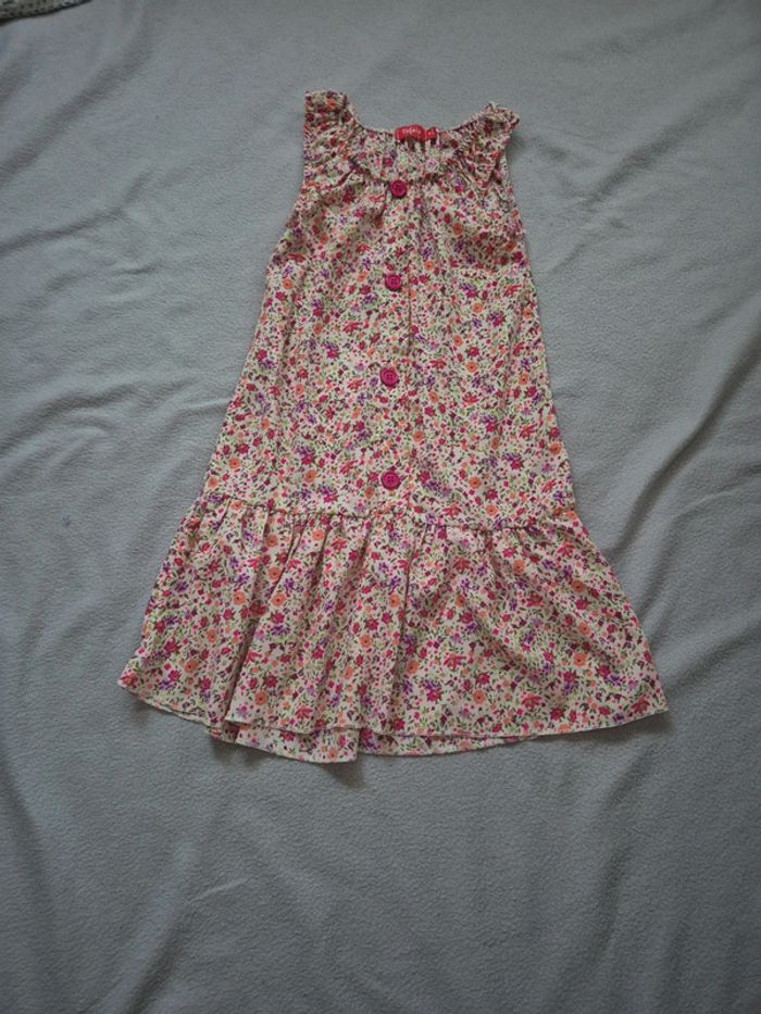 Robe 8 ans neuve
