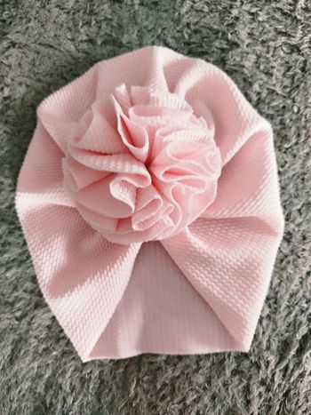 Bonnet fleurs Bébé neuf ni