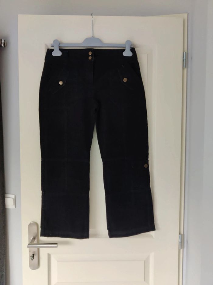 Pantacourt en velour noir