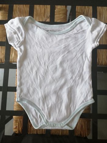 Bodie blanc et vert d'eau