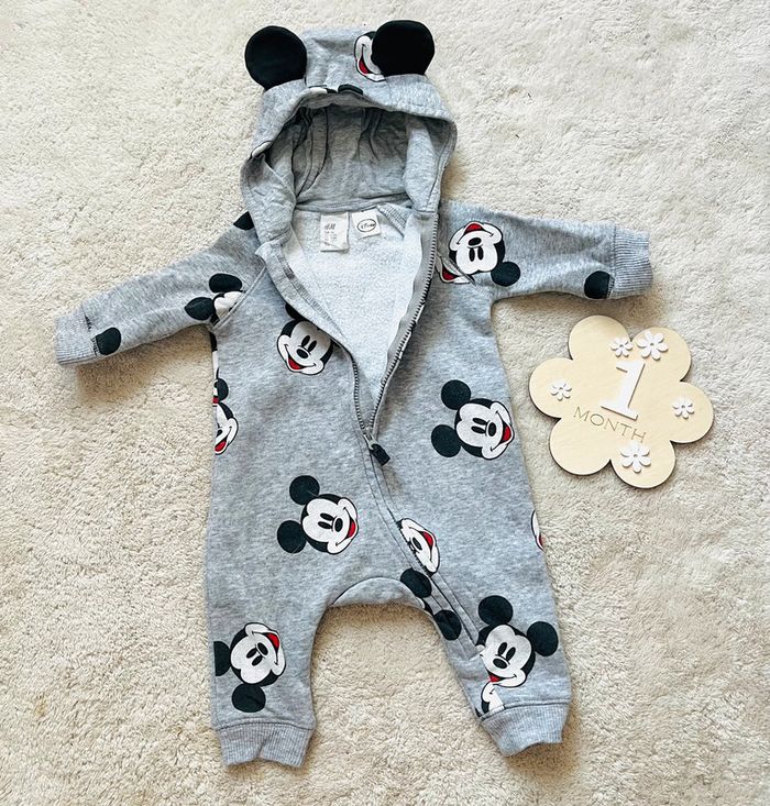 Combinaison Mickey 1 mois - photo numéro 2