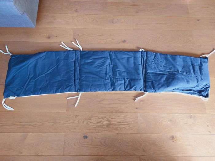 Tour de lit très bon état 40x190cm idéal pour lits 60x120 ou 70x140cms - photo numéro 5