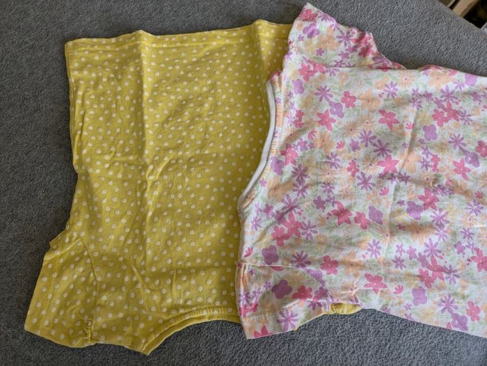 Lot de 2 t-shirts bébé fille primark neufs - photo numéro 4