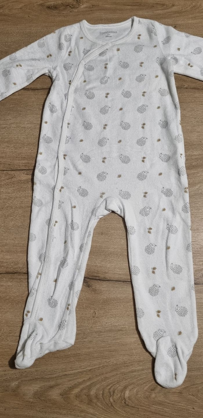 Pyjama velours 24 mois 🦔 - photo numéro 2