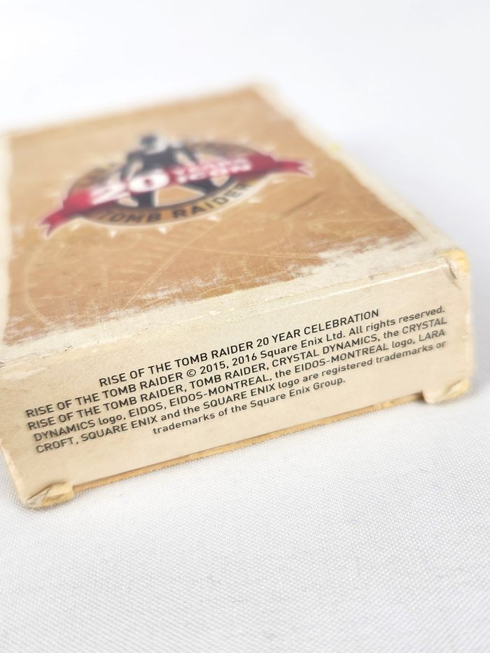 Jeu de Cartes Collector Tomb Raider 20 Years of an Icon Lara Croft - photo numéro 5